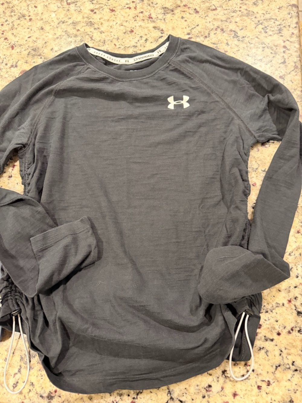 Under Armour Black & White HeatGear Tee XS
